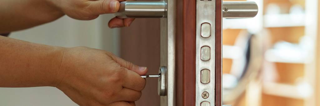 lock changes glasgow